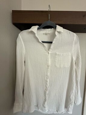 beachlunchlounge White Lightweight Men's Gauze Button-Down Shirt